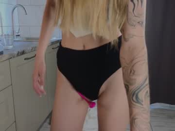 webcam girl anitaholmes capture image #4026944