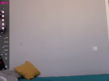 webcam girl small_blondee capture image #1873656