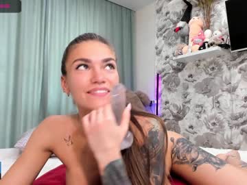 webcam girl joconda capture image #1807913