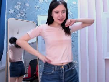 webcam girl nextdoor_cuttie capture image #1696172