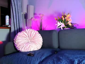 webcam girl littlee33 capture image #2574706