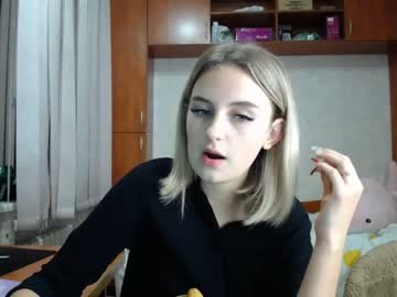 webcam girl melena_shy capture image #153231