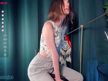 webcam girl dooorajaav capture image #1079476