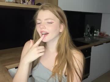 webcam girl kristalwynn capture image #4034929