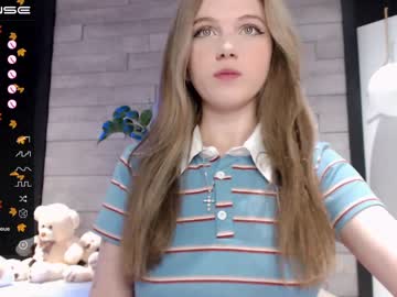 webcam girl small_blondee capture image #2894243
