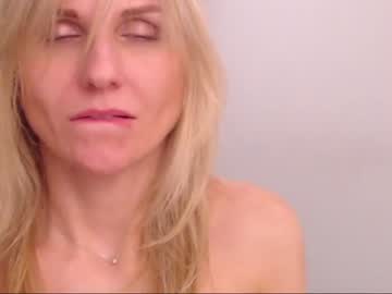webcam girl lady_ada capture image #239144