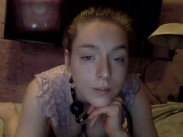 webcam girl kittylady420 capture image #807196