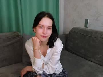webcam girl synnovebrabson capture image #4081945