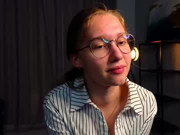 webcam girl eadlincarnley capture image #4038717