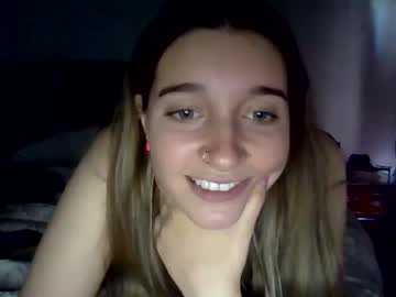 webcam girl jillylovestay capture image #4006576