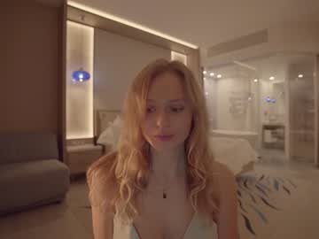 webcam girl chillwithkira capture image #505852