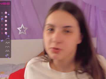 webcam girl iliziamain capture image #1738421