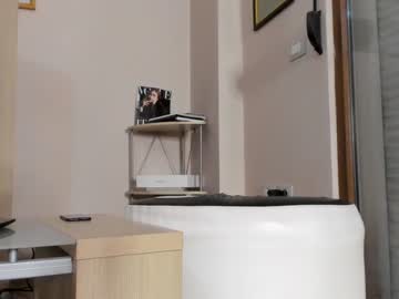 webcam girl hotel77777 capture image #1581619