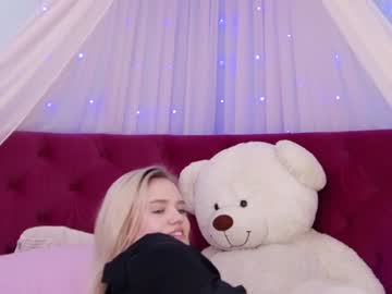 webcam girl milana_grands capture image #970596