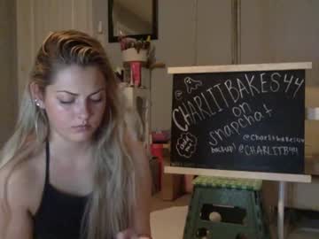 webcam girl charlitbaker capture image #838610