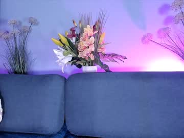 webcam girl littlee33 capture image #2596503