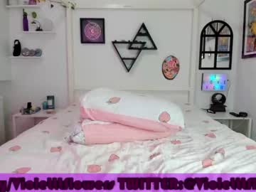 webcam girl violetttflowers capture image #447850
