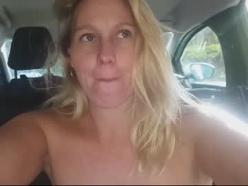 webcam couple hotwife_1982 capture image #3045176