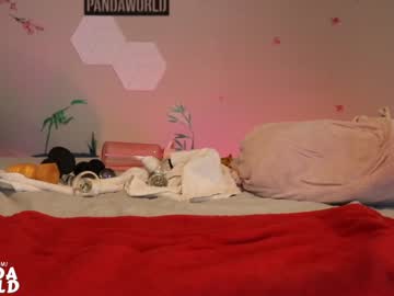 webcam couple pandaworldcb capture image #3827907