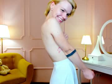 webcam girl little_shy_mia capture image #2765168