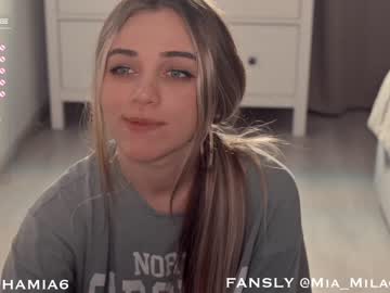 webcam girl mia_milagros capture image #2985620