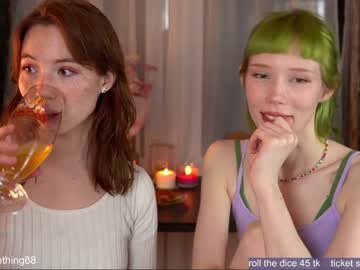 webcam girl li_on_line capture image #1338822