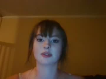 webcam girl naughty_bella99 capture image #2388984