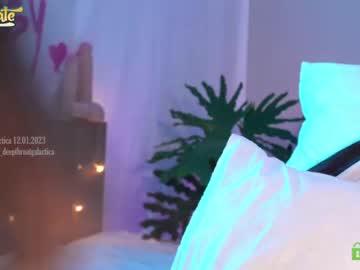 webcam girl _deepthroatgalactica capture image #3498484