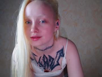 webcam girl rainy_moon capture image #3979302