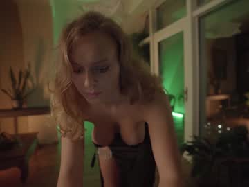 webcam girl chillwithkira capture image #844527