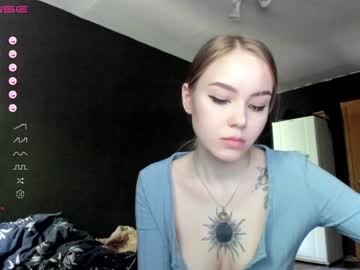 webcam girl ur_sweet_lily capture image #2032450