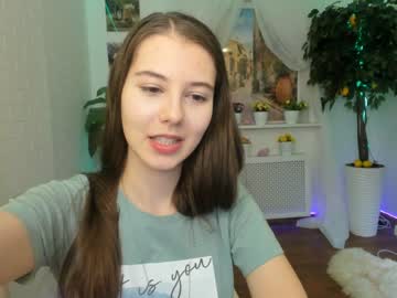 webcam girl carolineprise capture image #675373