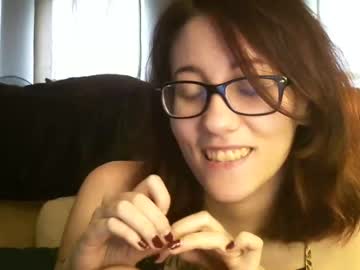webcam girl puppy_pop2490 capture image #3447882