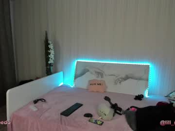 webcam girl lili_and_niki capture image #2452366