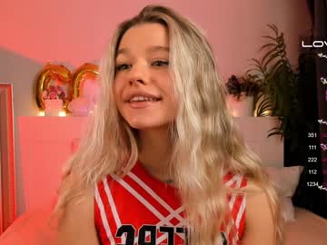 webcam girl maxwelljoella capture image #3668822