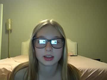 webcam girl lilly_starrr capture image #4044708
