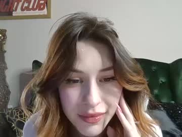 webcam girl milkywhiiite capture image #2384578