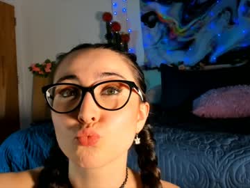 webcam girl littlee33 capture image #268633