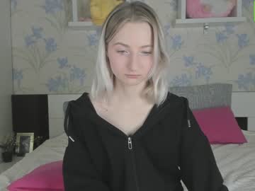 Cam for estermoon