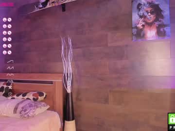 webcam girl yolandabertha capture image #3757592
