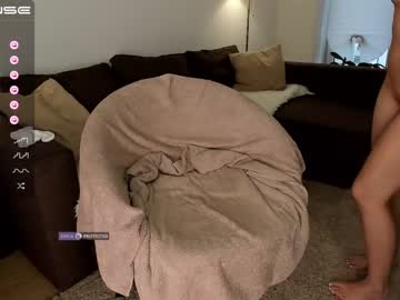 webcam girl intrigueeme capture image #2121013
