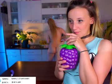 webcam girl juicyandthepussyblvd capture image #1887305