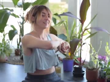 webcam girl lizmreow capture image #2200199