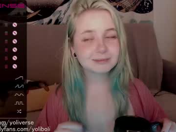 webcam girl yoliverse capture image #1383109