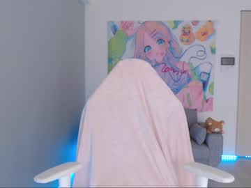 webcam girl uwuxo capture image #2784202