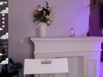webcam girl small_blondee capture image #2602746