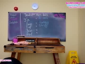 webcam girl livecleo capture image #3843571