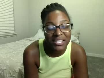 webcam girl cocostreet capture image #3579592