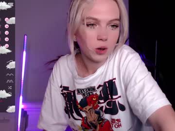 webcam girl small_blondee capture image #2560790