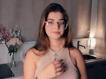 webcam girl mariamcheatwood capture image #4034354